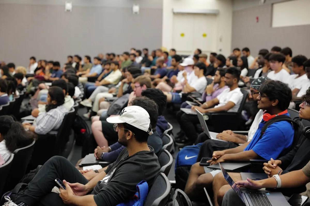 A packed lecture hall at an EasyA hackathon